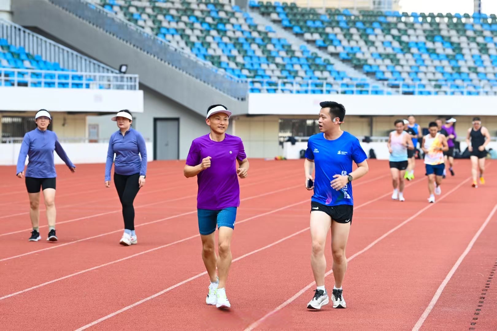 乐鱼app下载-球队训练营严谨备赛提升实力